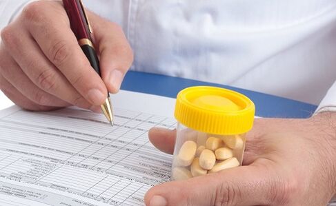 le médecin prescrit des médicaments contre la prostatite photo 2