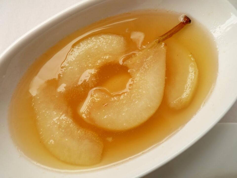 Il est utile pour les patients atteints de prostatite d'inclure la compote de poires dans leur alimentation.